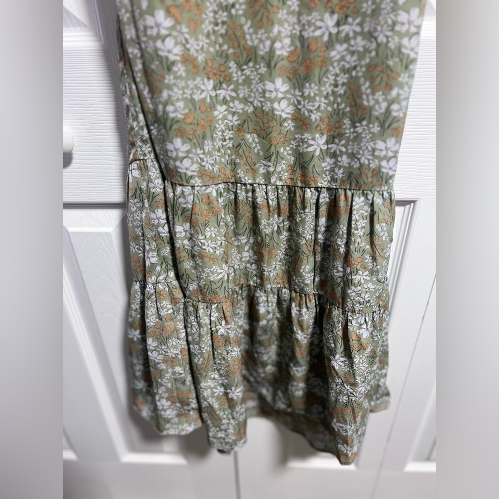 Lush Boho Cottagecore Floral Semi Backless 3/4 Sleeved Midi Dress - Picture 4 of 7